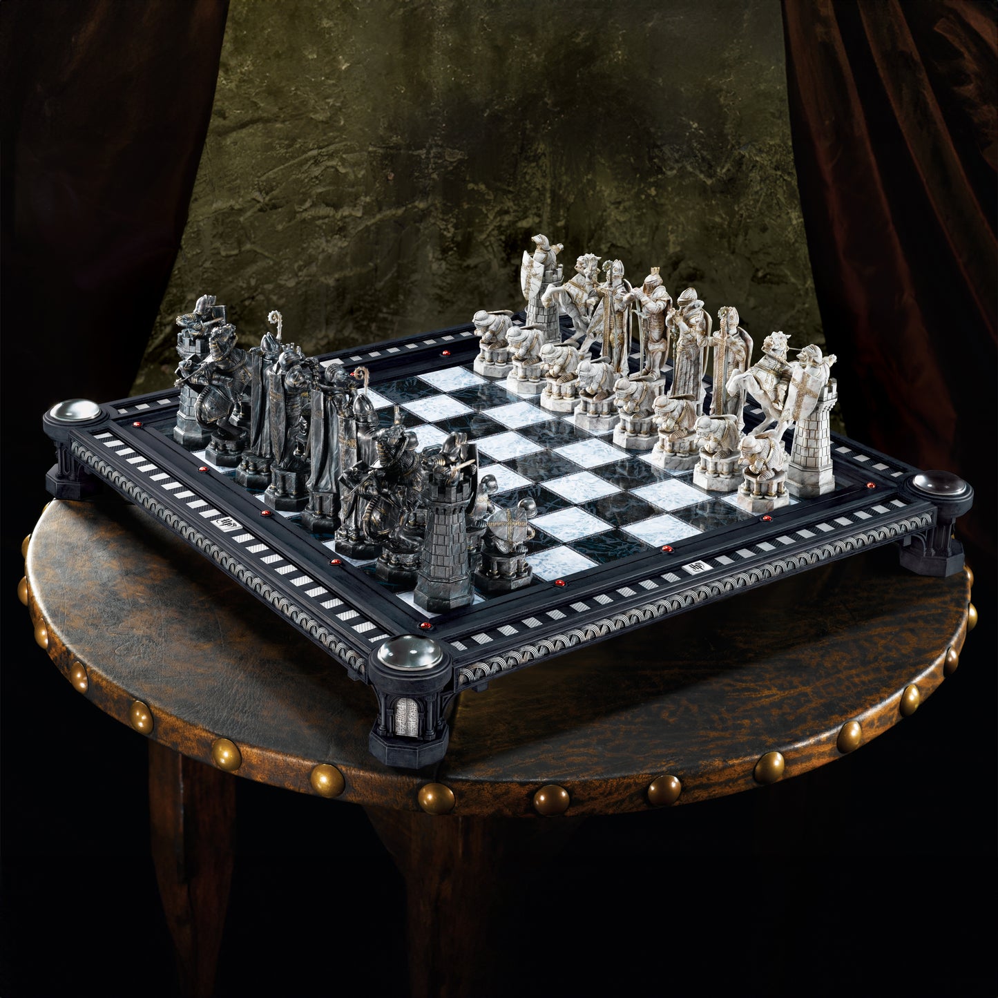 Noble Collection Harry Potter Final Challenge Chess Set