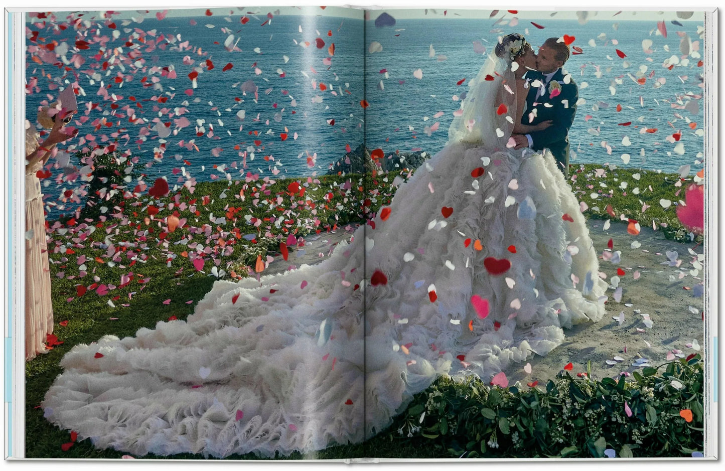 Taschen Mario Testino. I Love You. A celebration of weddings