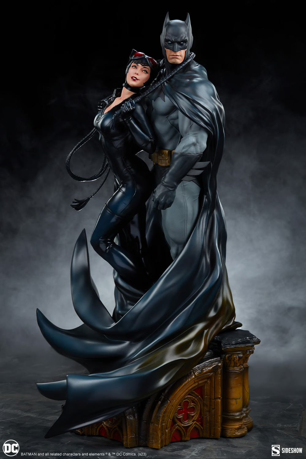 Sideshow Batman and Catwoman Diorama